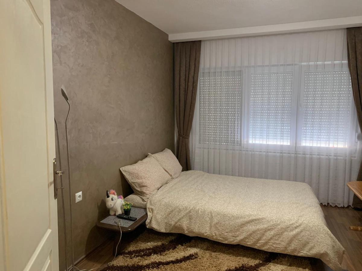 Anja Apartman Bosanski Samac Buitenkant foto